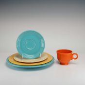 Homer Laughlin Company Fiesta 5-Piece Dinnerware Grouping