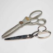 A Pair of Vintage Wiss and Seymour Cutlery Pinking Shears, Mid-20th Century