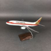 Wesco Models Inc. Continental Airlines Boeing 737 Desktop Display Model Airplane