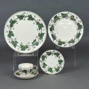 5pc Wedgwood Napoleon Ivy Pattern Place Setting