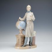 Lladro Porcelain Figurine, The Professor 01005208