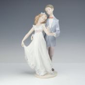 Lladro Glazed Porcelain Figurine Now and Forever 01007642