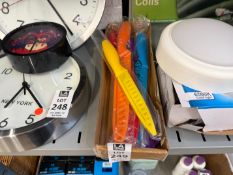 BUNDLE OF 5X COLOUR CODED KNIVES