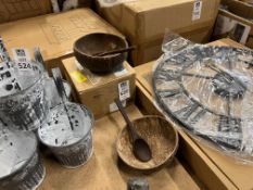 SET OF COCONUT BOWLS & SPOONS