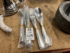 BUNDLE OF ASSORTED CUTLERY