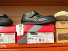 PAIR OF ROAMERS MEMORY FOAM BLACK VELCRO SHOES - SIZE 1 (NEW)