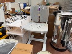 KIDS GREY ADJUSTABLE DESK CHAIR (NEW)