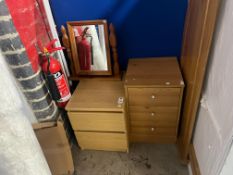 2X LOCKERS AND DRESSING TABLE MIRROR