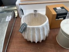 GARDEN TRADING WHITE OSMINGTON CERAMIC PLANTER
