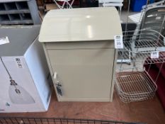 GARDEN TRADING STOWE PARCEL BOX W/ KEY