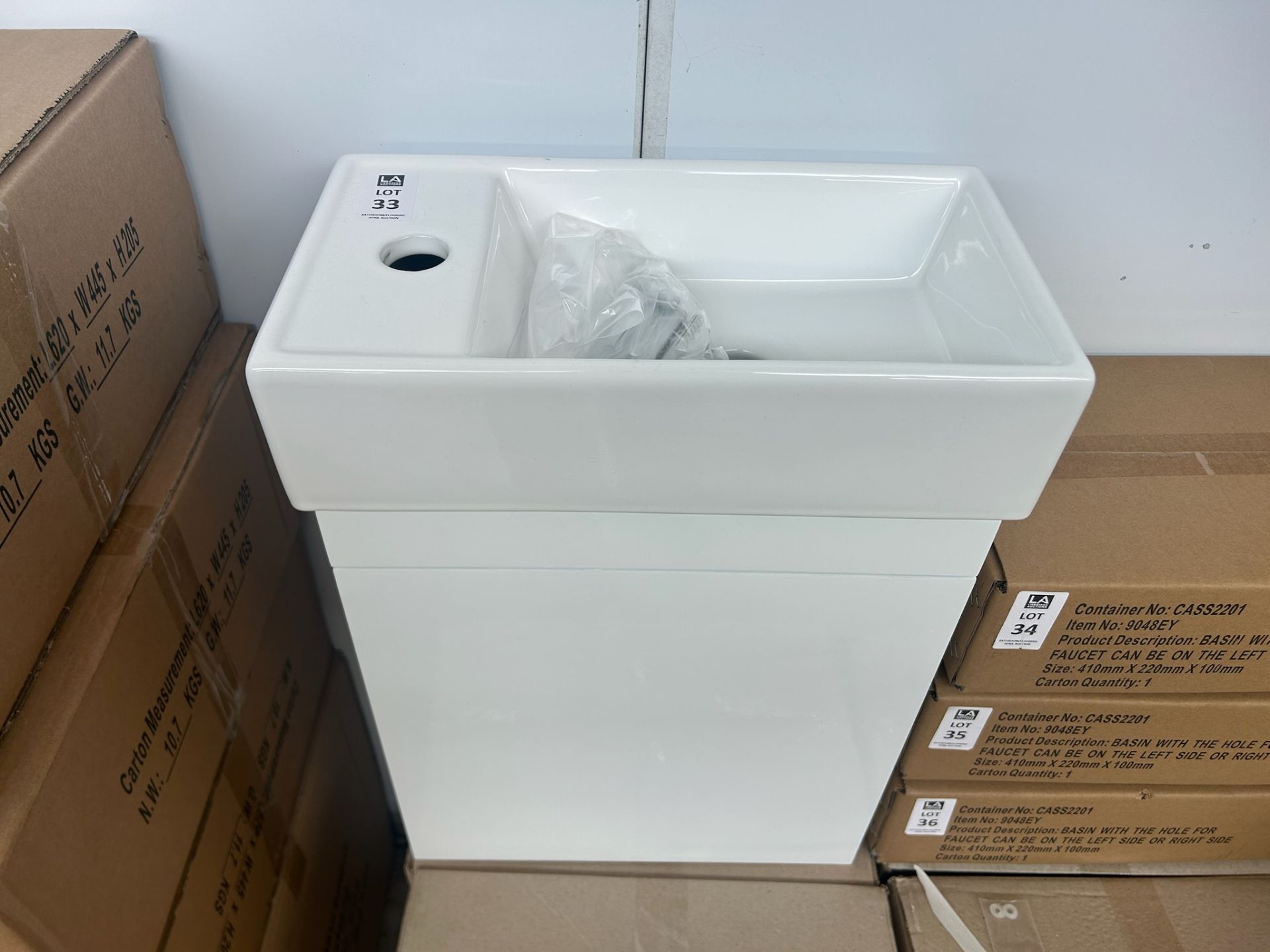 WALL MOUNTED COMPACT VANITY UNIT 400MM GLOSS WHITE COMPLETE WITH BASIN (IN BOX)