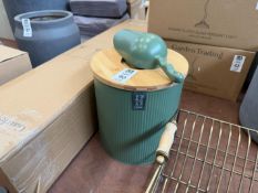 GARDEN TRADING KINLOCH FOOD STORAGE TIN & SCOOP - THISTLE GREEN
