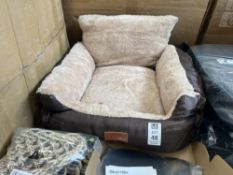 FUR DREAMS FLEECE LINED PET CAR SEAT