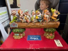 DISNEY TRADITIONS SHOWCASE "HOMEWARD BOUND" SEVEN DWARVES FIGURINE - CHIP ON GRUMPY'S CAP