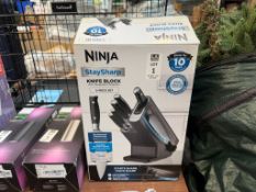 NINJA STAYSHARP 5PC KNIFE BLOCK W/ INTEGRATED SHARPENER (NEW) (ID REQUIRED)