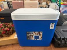 VOYAGER 24L BLUE COOLER BOX