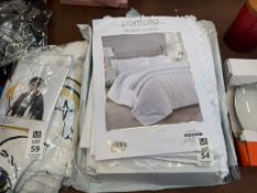 PORTFOLIO BALMORAL WHITE SUPER KING DUVET SET