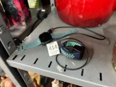 2X ASSORTED FITBIT FITNESS WATCHES