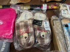 PAIR OF KUAILU CHECKED REINDEER SLIPPERS - UK 5 (NEW)