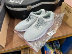PAIR OF GREY LACE UP TRAINERS - UK 8.5 (NEW)