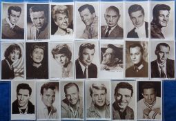 Postcards, Cinema, a collection of 20 cards of cinema stars in the Picturegoer 'S' series inc. Doris
