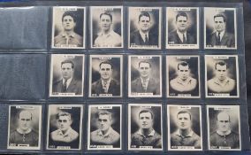 Cigarette cards, Godfrey Phillips Pinnace Footballers, all with 