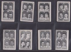 Trade cards, Barratt's, Football Teams - 1st Division, 17 different cards (mixed condition, poor/
