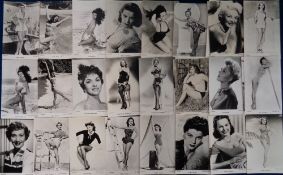 Trade cards, FPF Greetings cards, over 180 P sized photographic cards featuring Film stars and