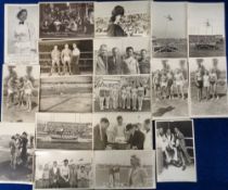 Postcards, Butlins, 18 1930s cards to comprise 16 cards of Skegness showing professional boxers,