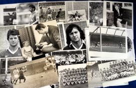 Football press photographs, Everton, a collection of approx. 100 photos, mostly b/w, various