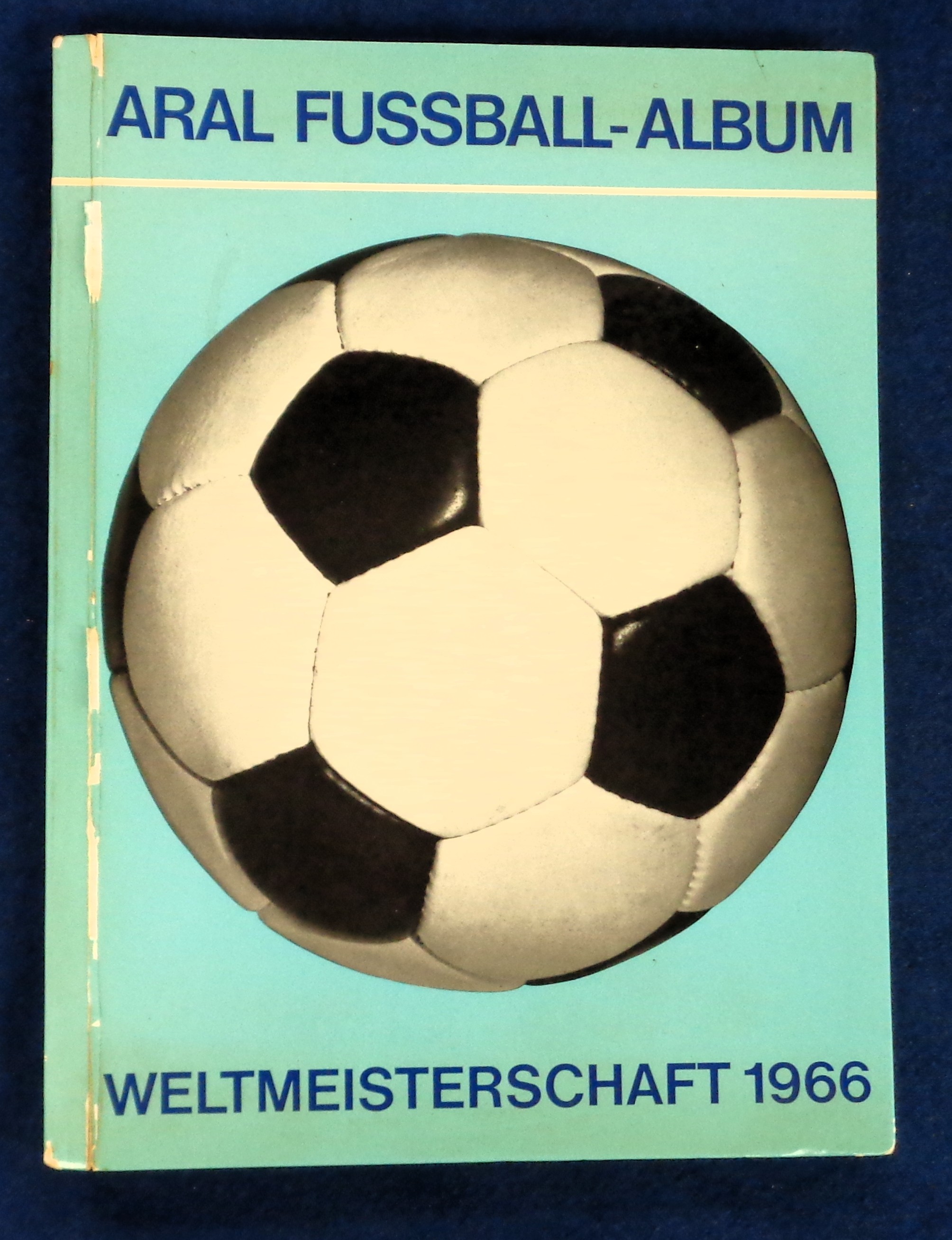 Trade cards, Germany, Aral Fussball-Album Weltmeisterschaft 1966, (World Cup 1966), a complete set - Image 2 of 11