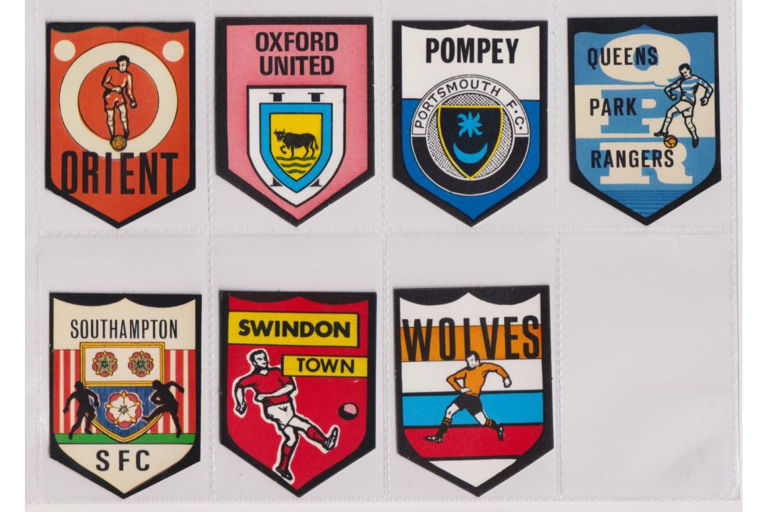 Trade cards, BAB Products, Football Team Shields & Rosettes, a collection of 73 cards, 64 shield - Image 10 of 12