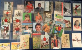 Trade cards & postcards, Football, a collection 32 cards, many featuring iconic footballers, 1960'