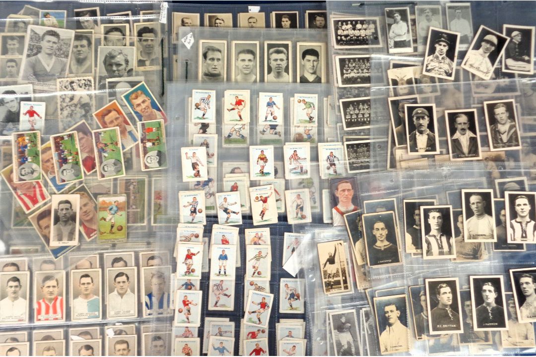Cigarette & trade cards, Football, selection of approx. 450 cards, mostly parts sets, many different