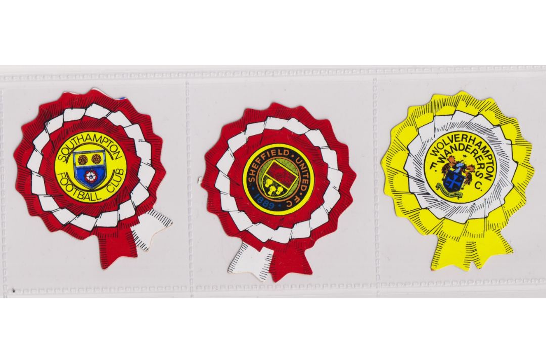 Trade cards, BAB Products, Football Team Shields & Rosettes, a collection of 73 cards, 64 shield - Image 12 of 12