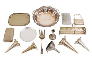 A small quantity of plated wares - including a swing handle basket, a shaped hip flask etc.