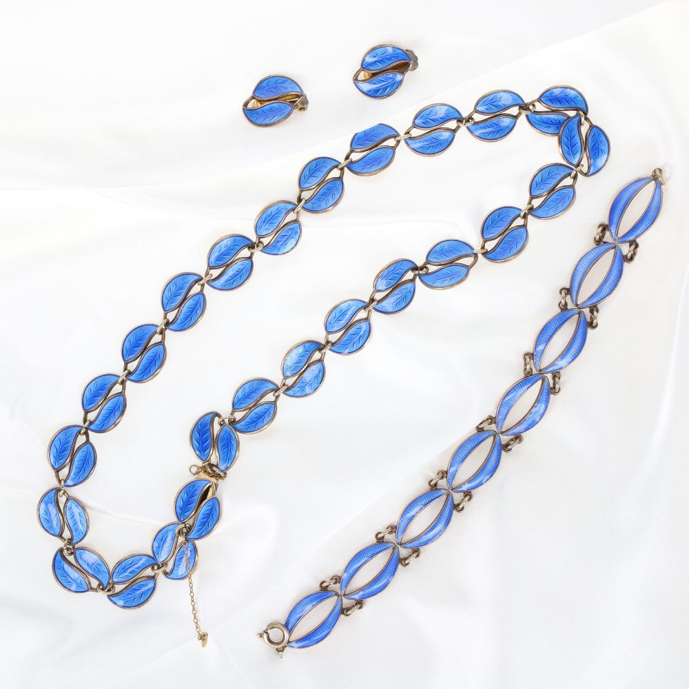 Vintage Jewellery