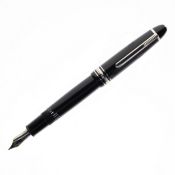 Montblanc - Meisterstuck Black Fountain Pen, 14ct White Gold Nib