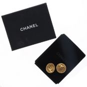 Chanel 1997 Clip On Earrings