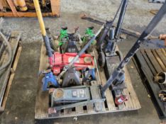 PALLET OF MISC JACKS AND JACK STANDS