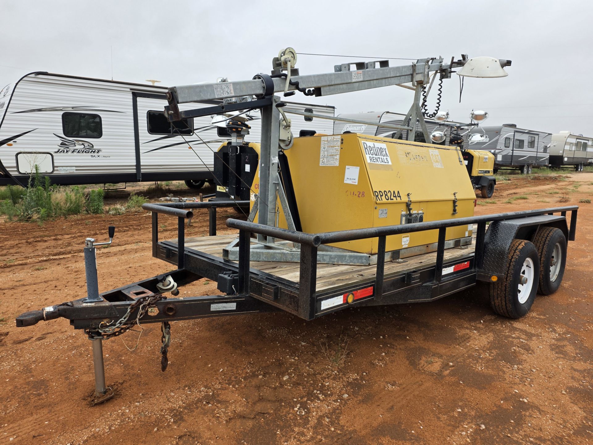 2010 BUCK DANDY CO. FLATBED WITH LIGHT PLANT