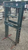 CAROLINA 30 TON SHOP PRESS