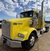 2014 KENWORTH T800 FLAT-TOP SLEEPER