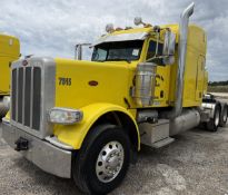 2014 PETERBILT 389 MID-ROOF SLEEPER TRUCK (GLIDER)