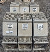 SET OF 6 SIDE TOOLBOX/STEPS