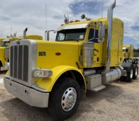 2015 PETERBILT 389 MID-ROOF SLEEPER TRUCK (GLIDER)