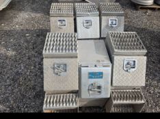 SET OF 6 SIDE TOOLBOX/STEPS