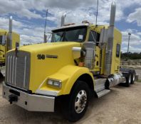 2015 KENWORTH T800 FLAT-TOP SLEEPER TRUCK