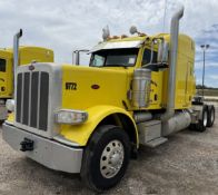 2015 PETERBILT 389 MID-ROOF SLEEPER TRUCK (GLIDER)