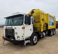 2014 AUTOCAR XSPOTTER GARBAGE TRUCK